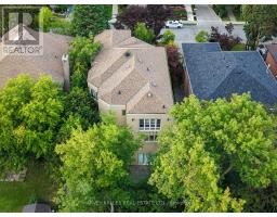 83 Hillmount Avenue, Toronto, ON M6B1X5 Photo 48
