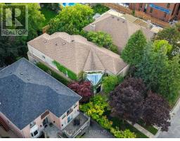 83 Hillmount Avenue, Toronto, ON M6B1X5 Photo 49