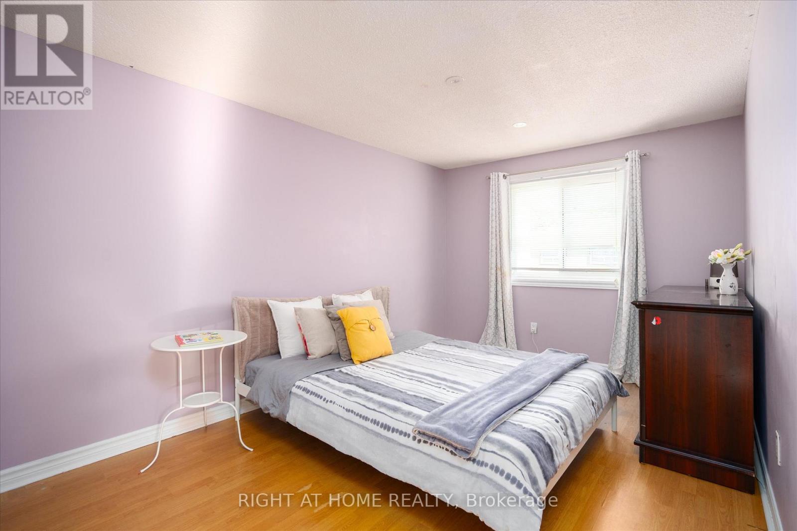 1306 FENELON CRESCENT - 14