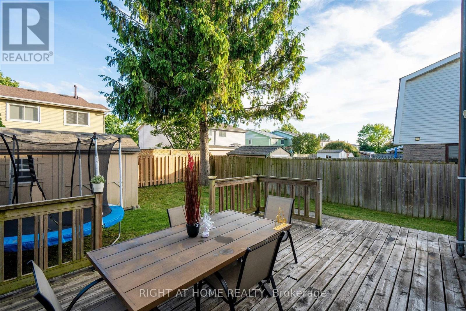 1306 FENELON CRESCENT - 20