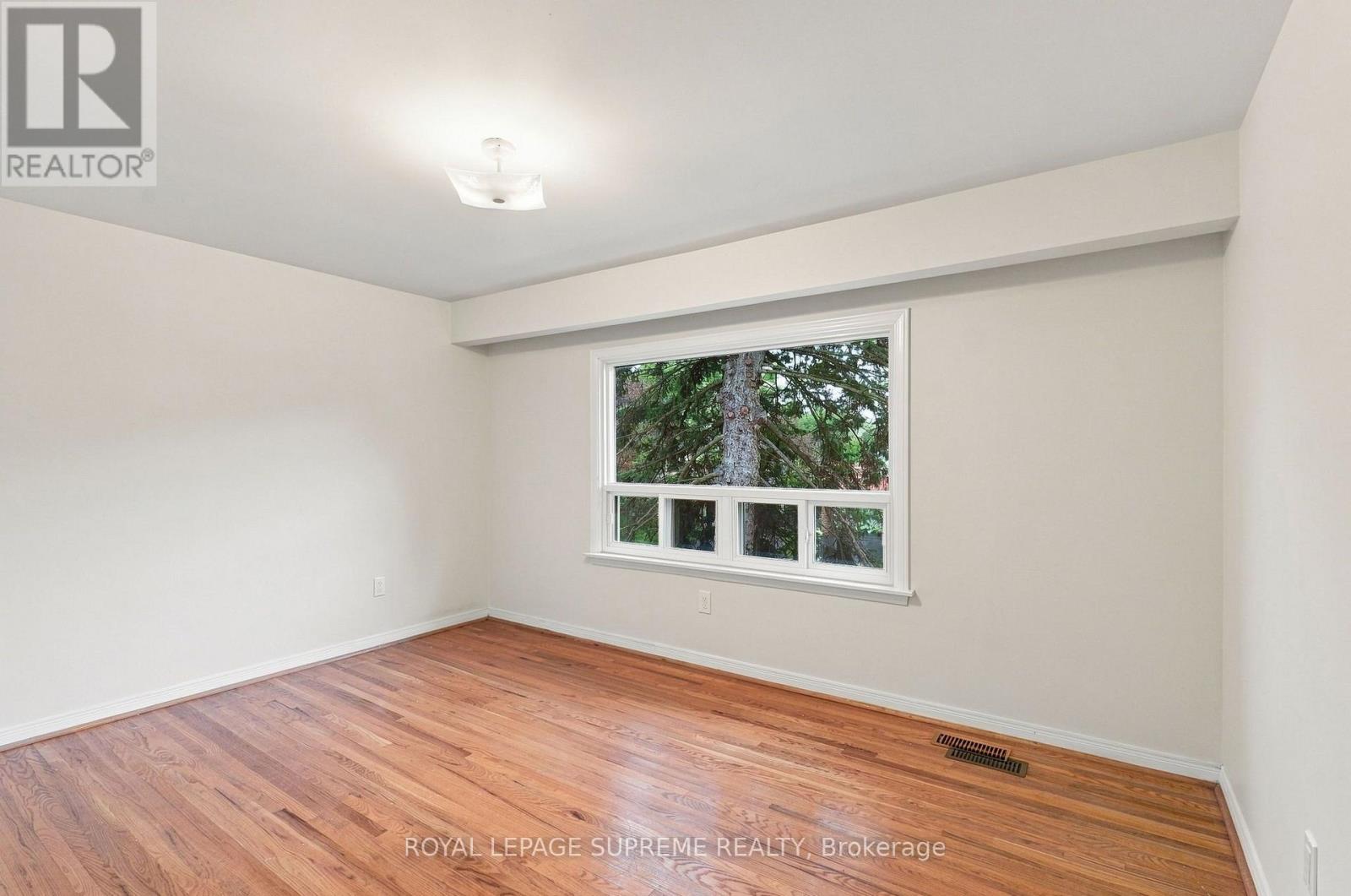 129 BRIARSCROSS BOULEVARD - Image 31