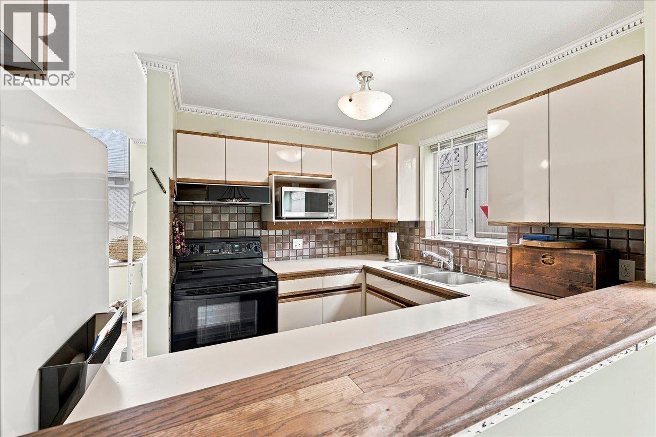 1 1176 W 15TH AVENUE, Vancouver