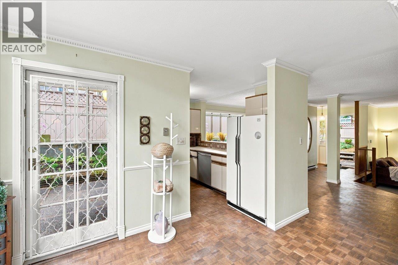 1 1176 W 15TH AVENUE, Vancouver