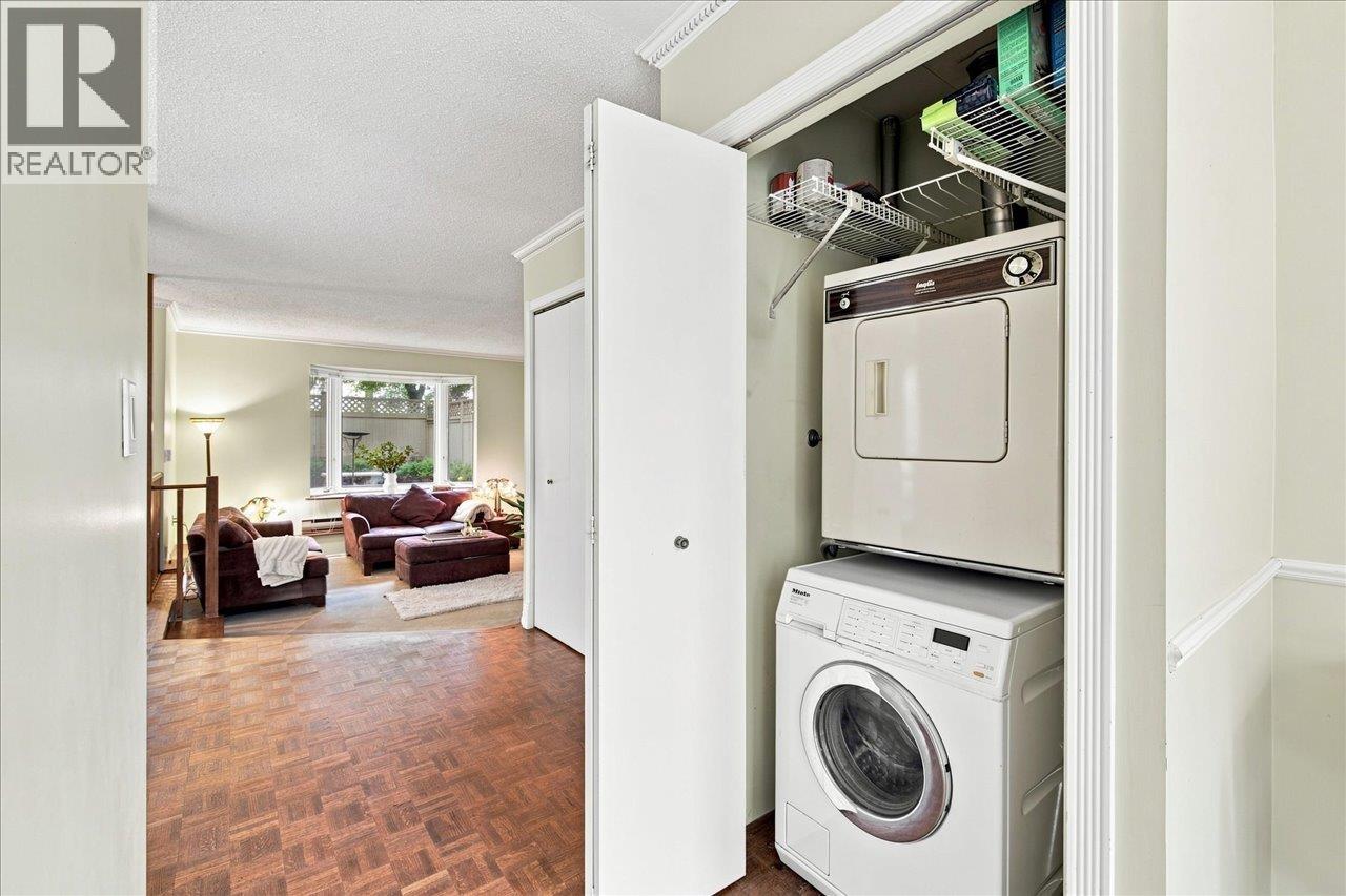 1 1176 W 15TH AVENUE, Vancouver