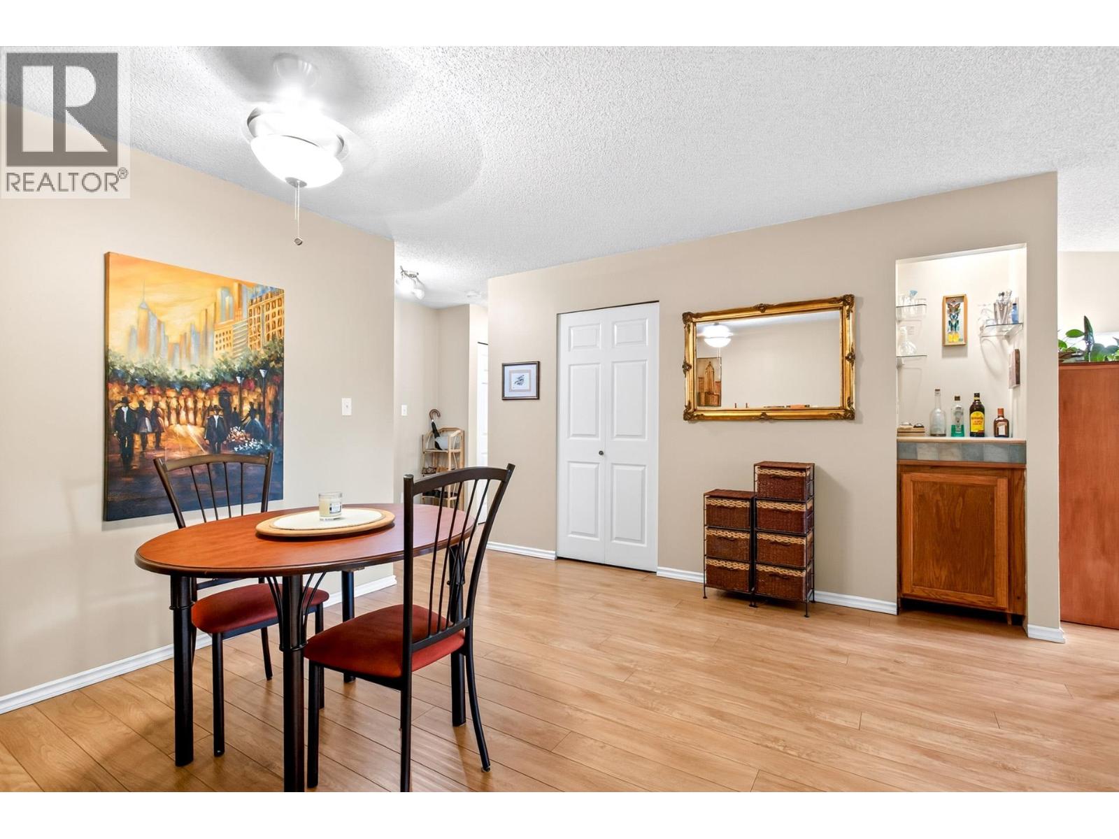 317 12 K DE K COURT, New Westminster — photo 6
