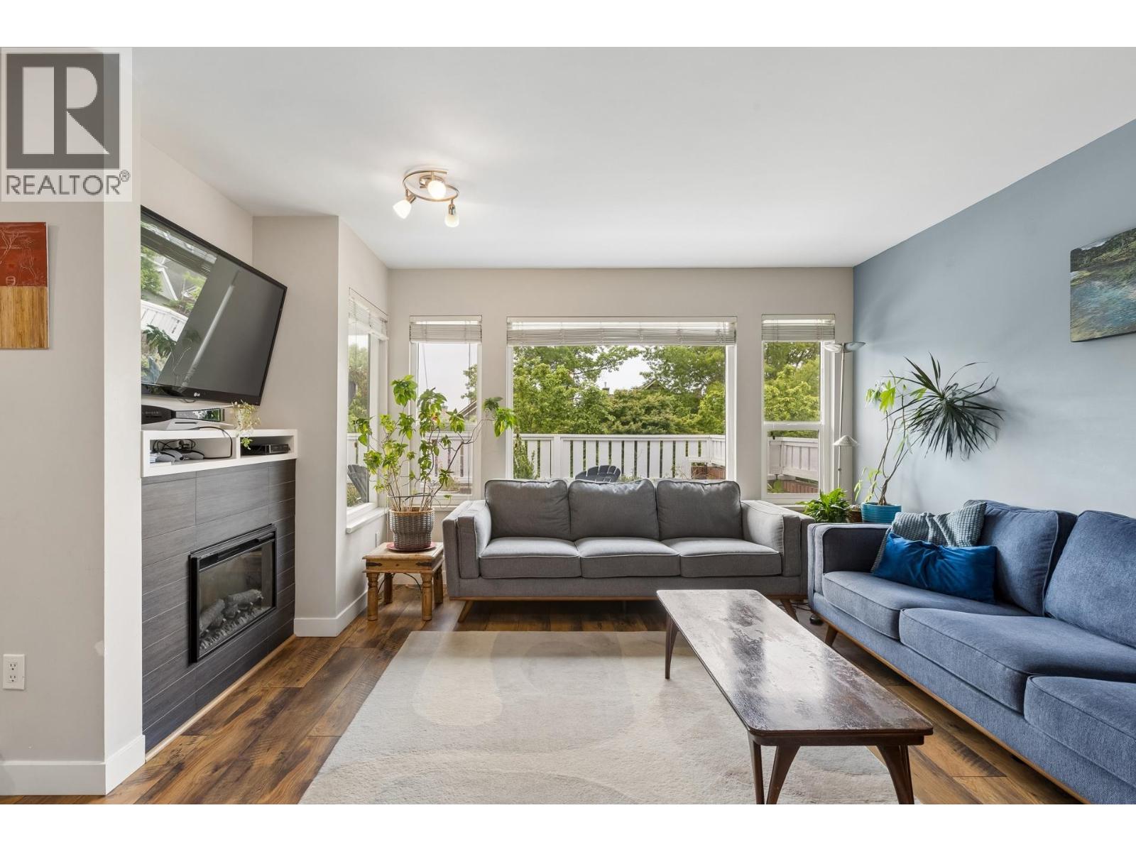 7 240 E KEITH ROAD, North Vancouver