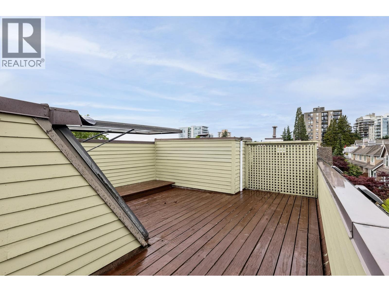 7 240 E KEITH ROAD, North Vancouver