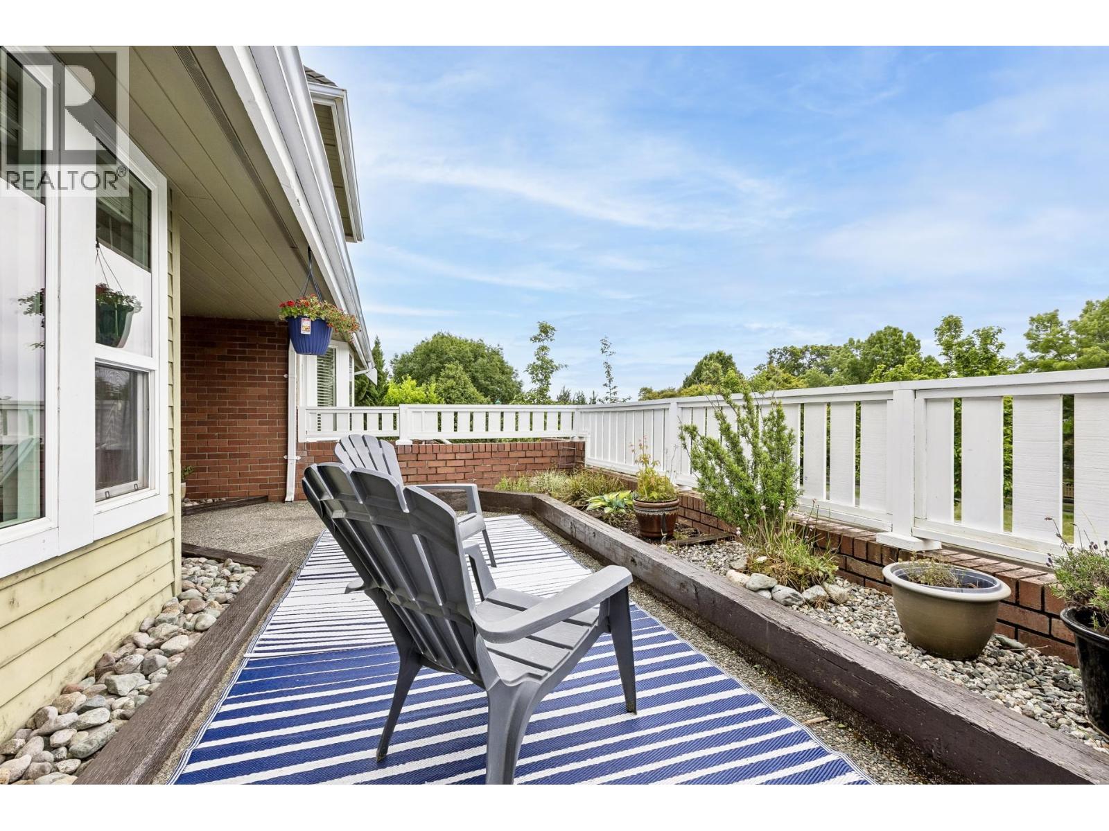 7 240 E KEITH ROAD, North Vancouver