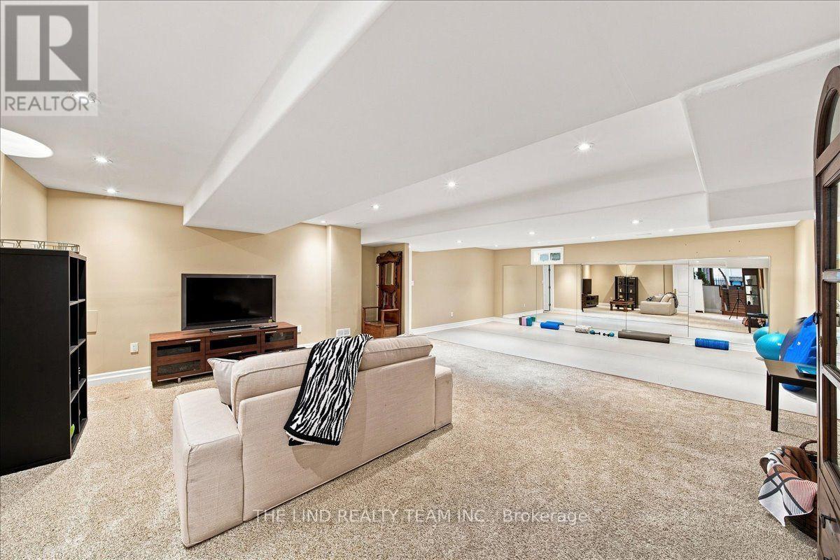109 WILLIS DRIVE - Image 27