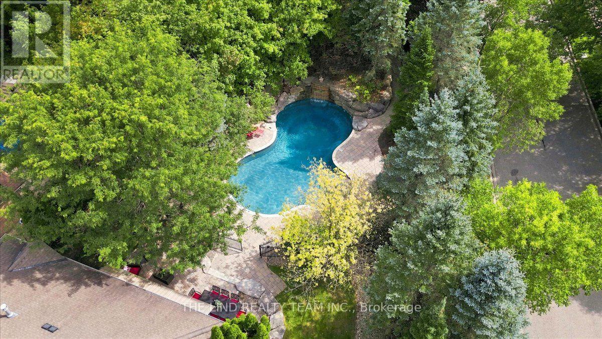 109 WILLIS DRIVE - 49