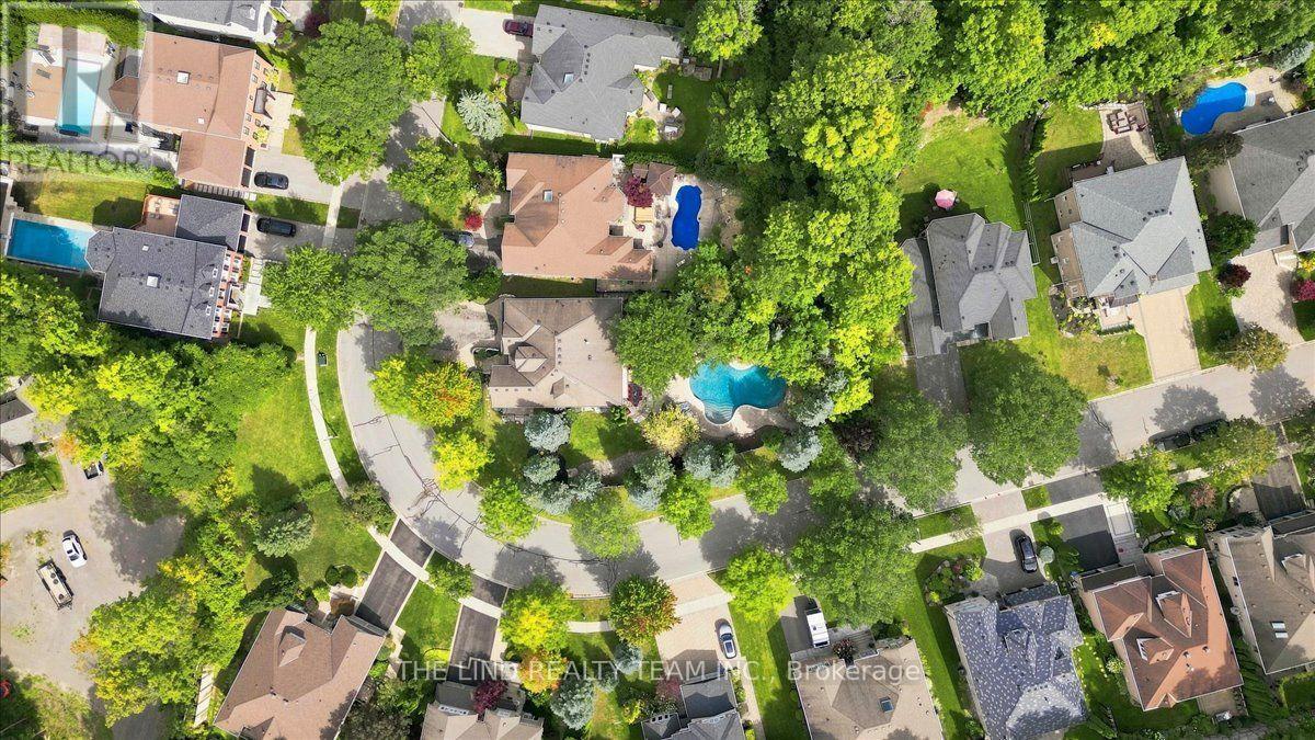 109 WILLIS DRIVE - 50