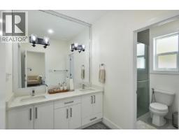 514 Jordan Way, Gibsons, BC V0N1V5 Photo 12