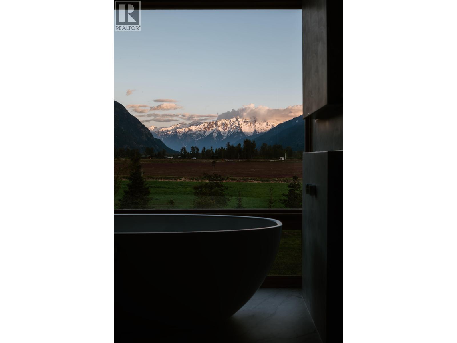 9209 PEMBERTON MEADOWS ROAD, Pemberton