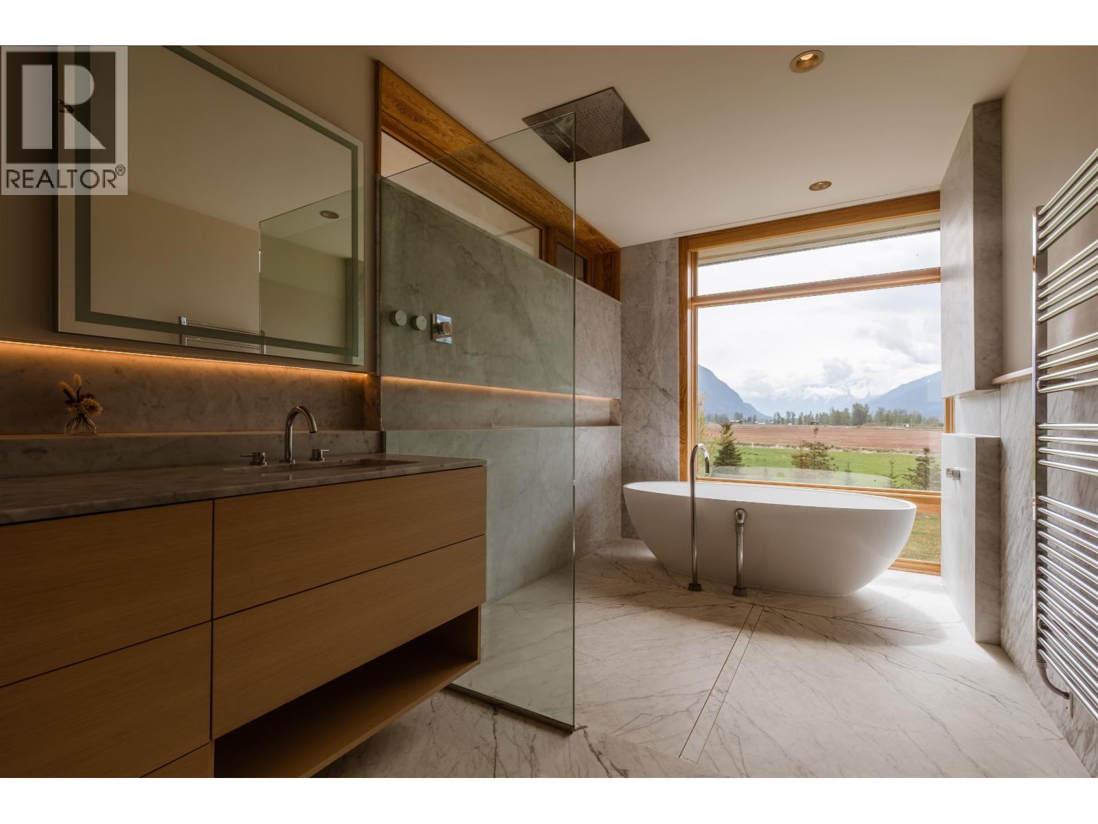 9209 PEMBERTON MEADOWS ROAD, Pemberton