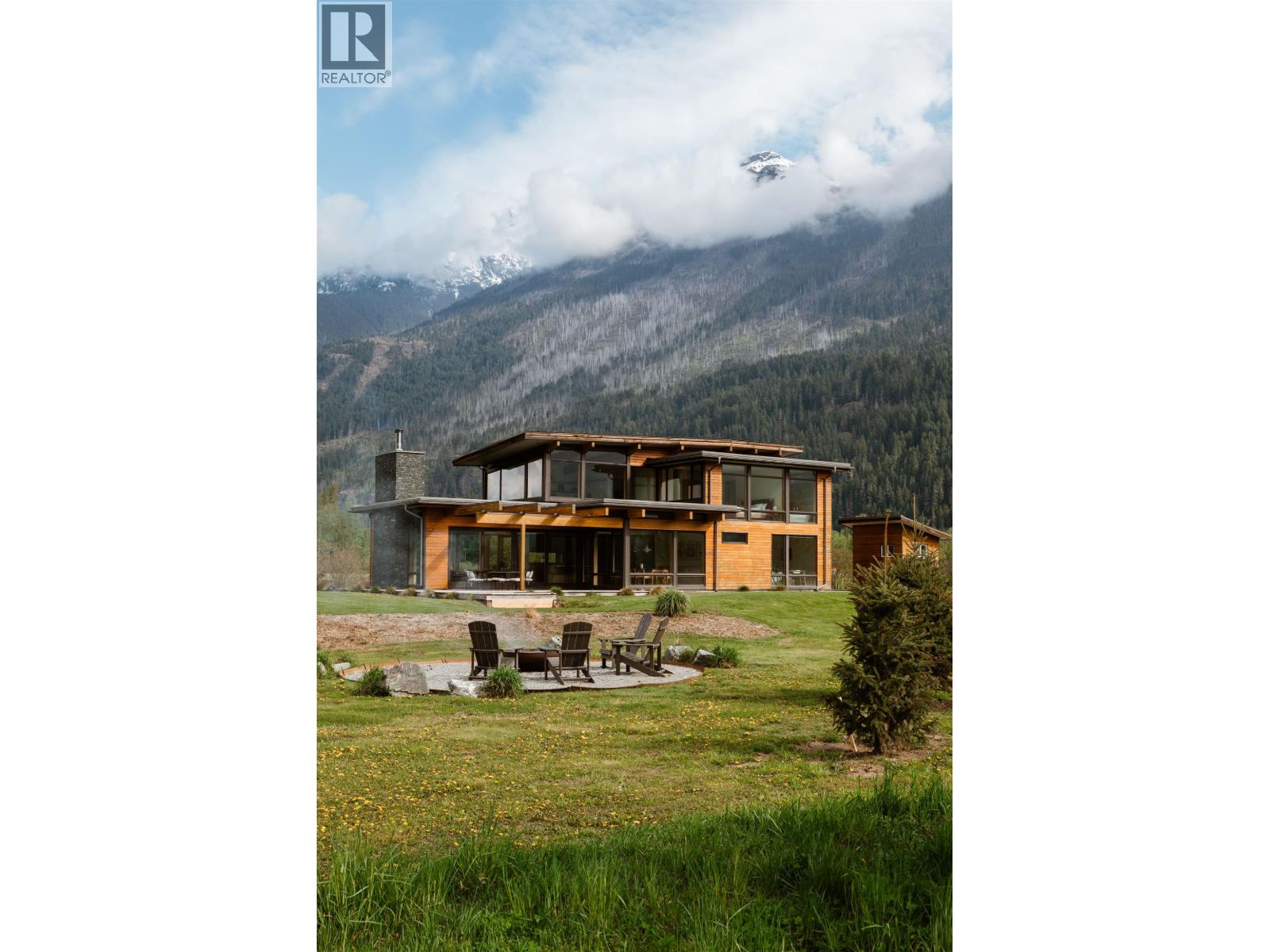 9209 PEMBERTON MEADOWS ROAD, Pemberton