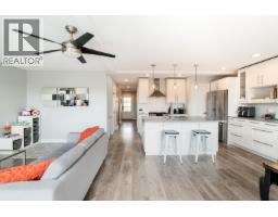330 Richmond Street, New Westminster, BC V3L4B8 Photo 8