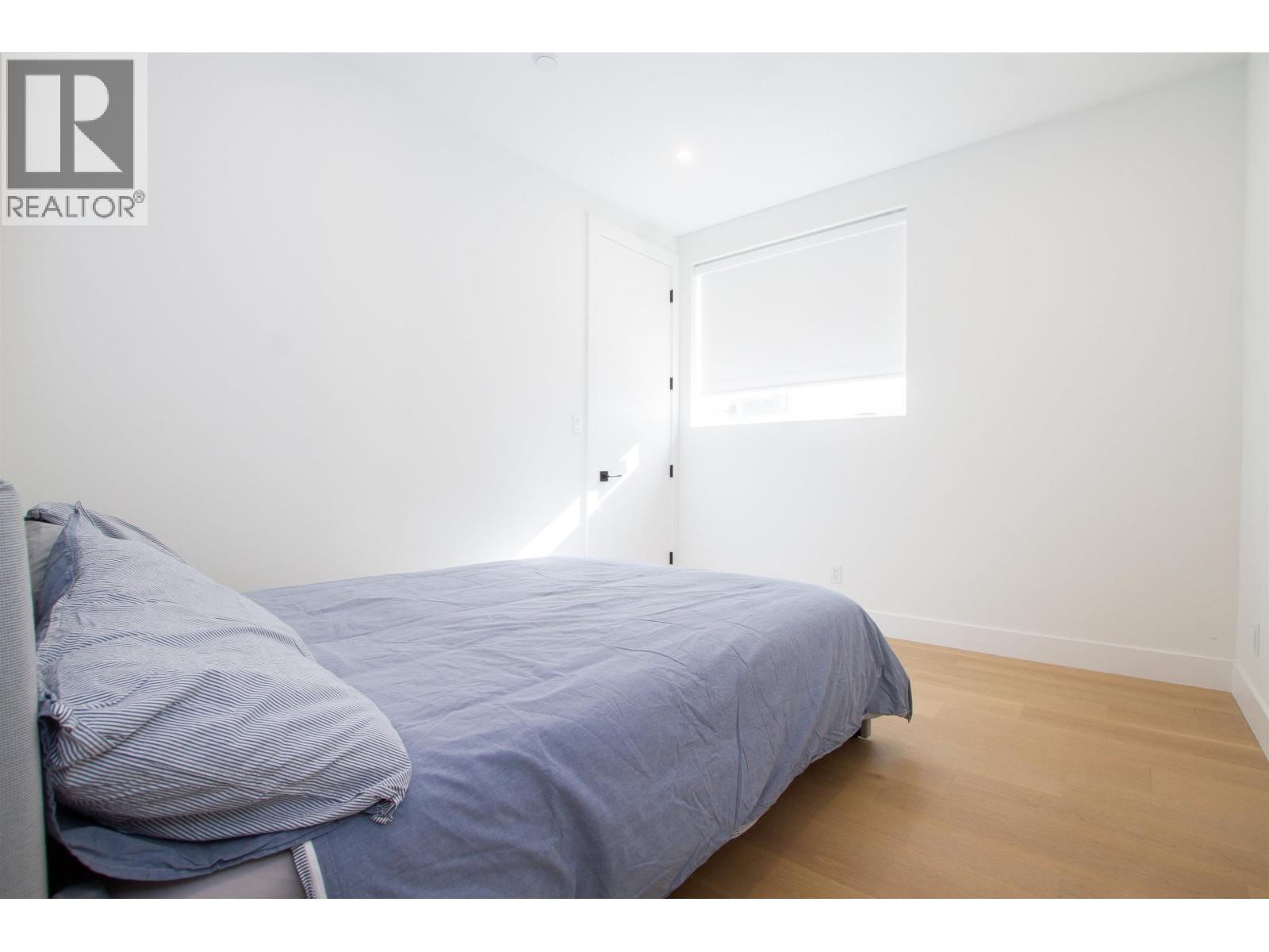 8 3385 MAMQUAM ROAD, Squamish