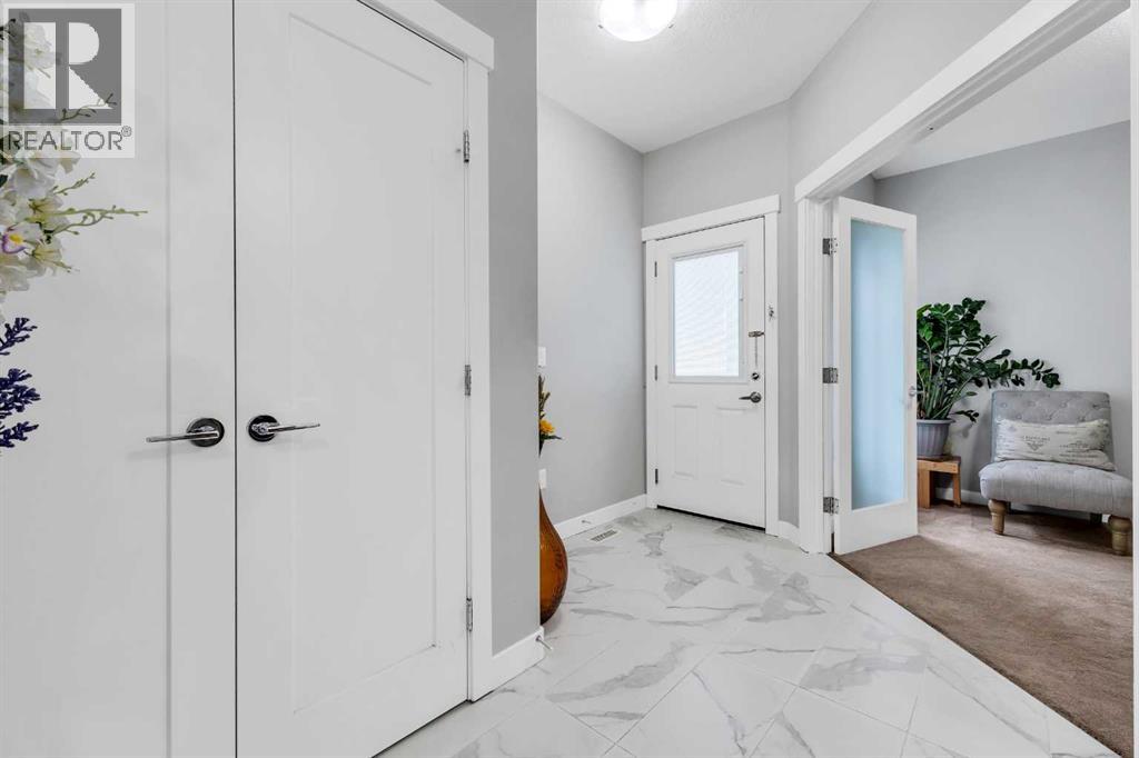 236 Nolanhurst Crescent NW - 14