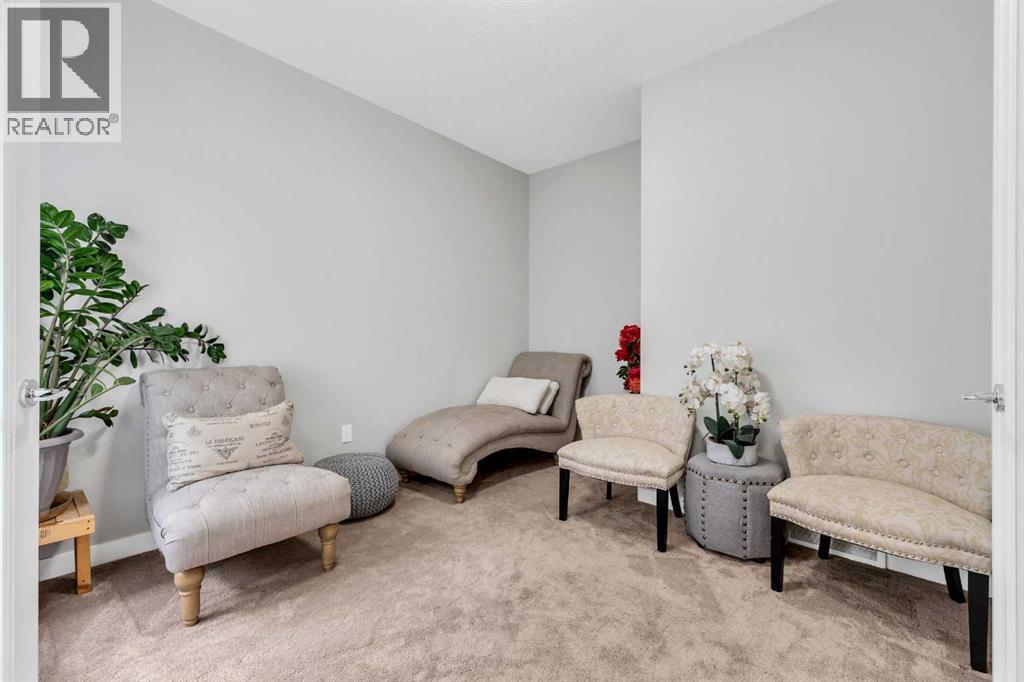 236 Nolanhurst Crescent NW - 9