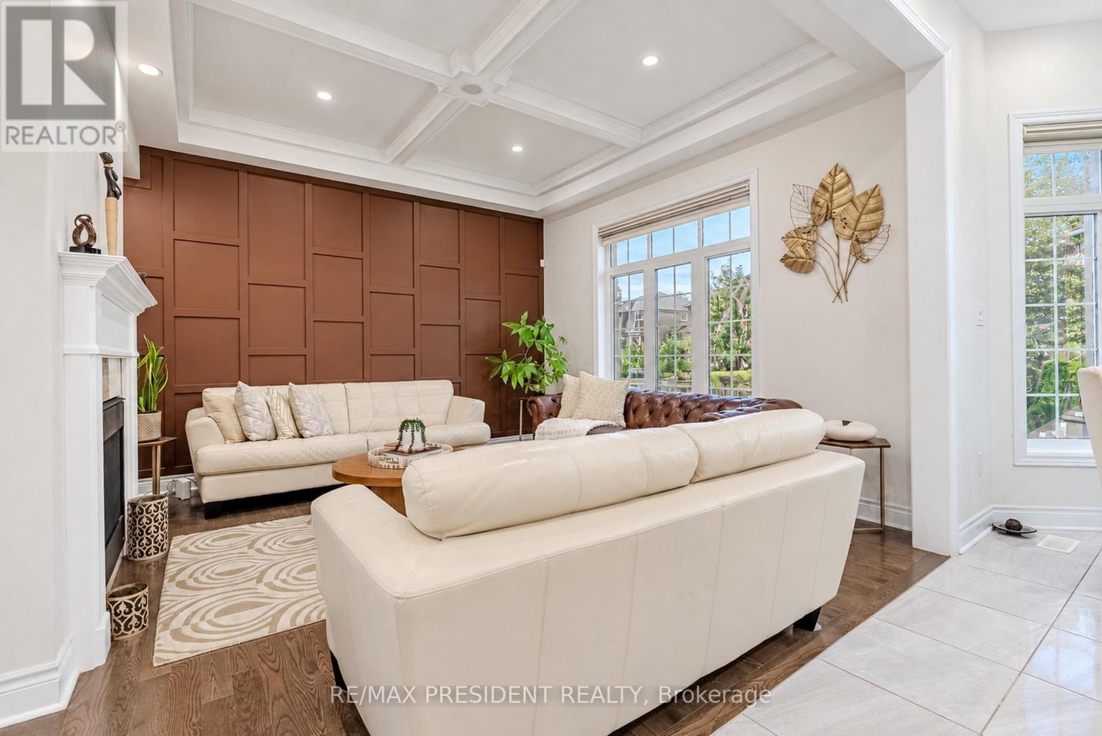 31 MONARCH DRIVE - 15