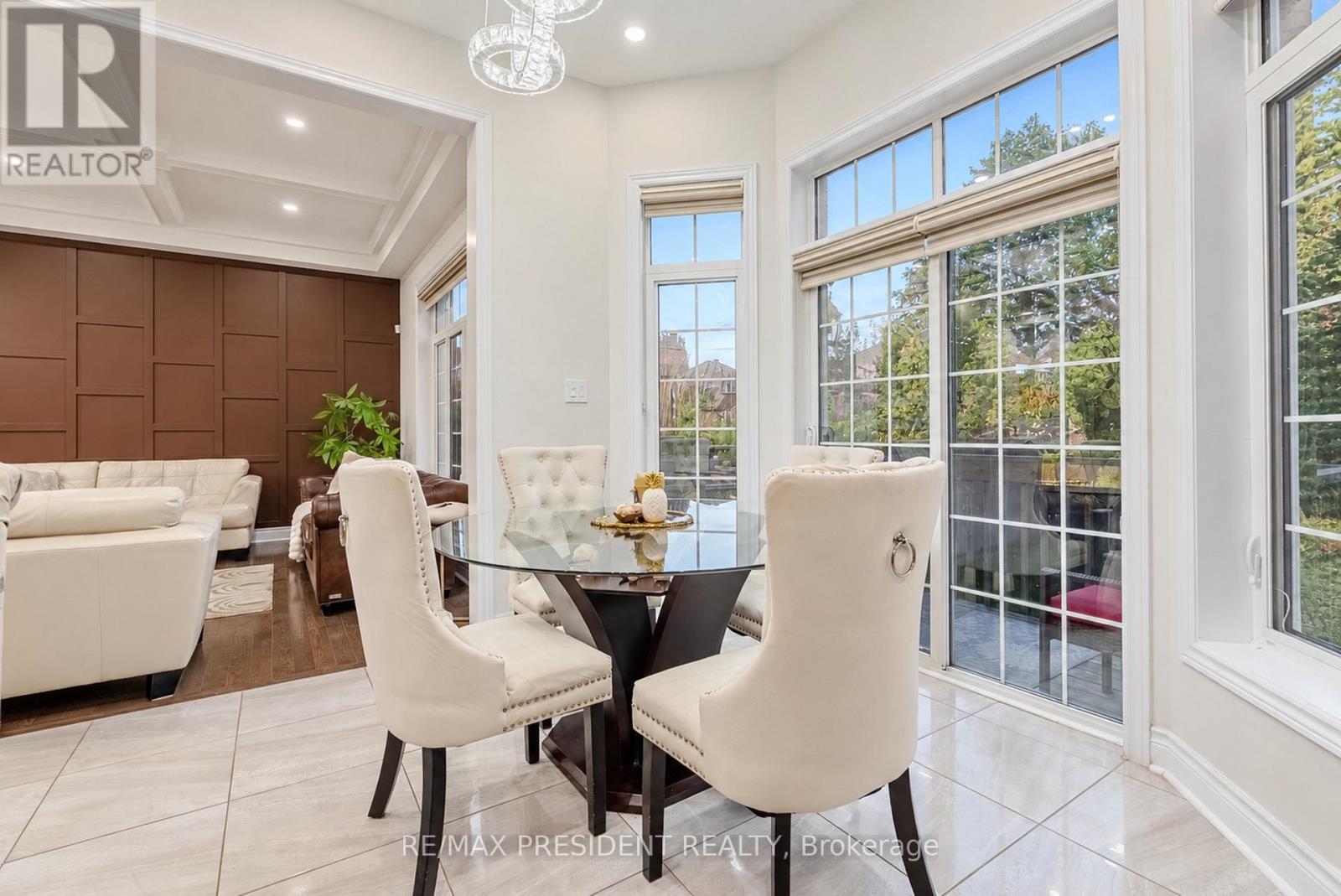31 MONARCH DRIVE - 21