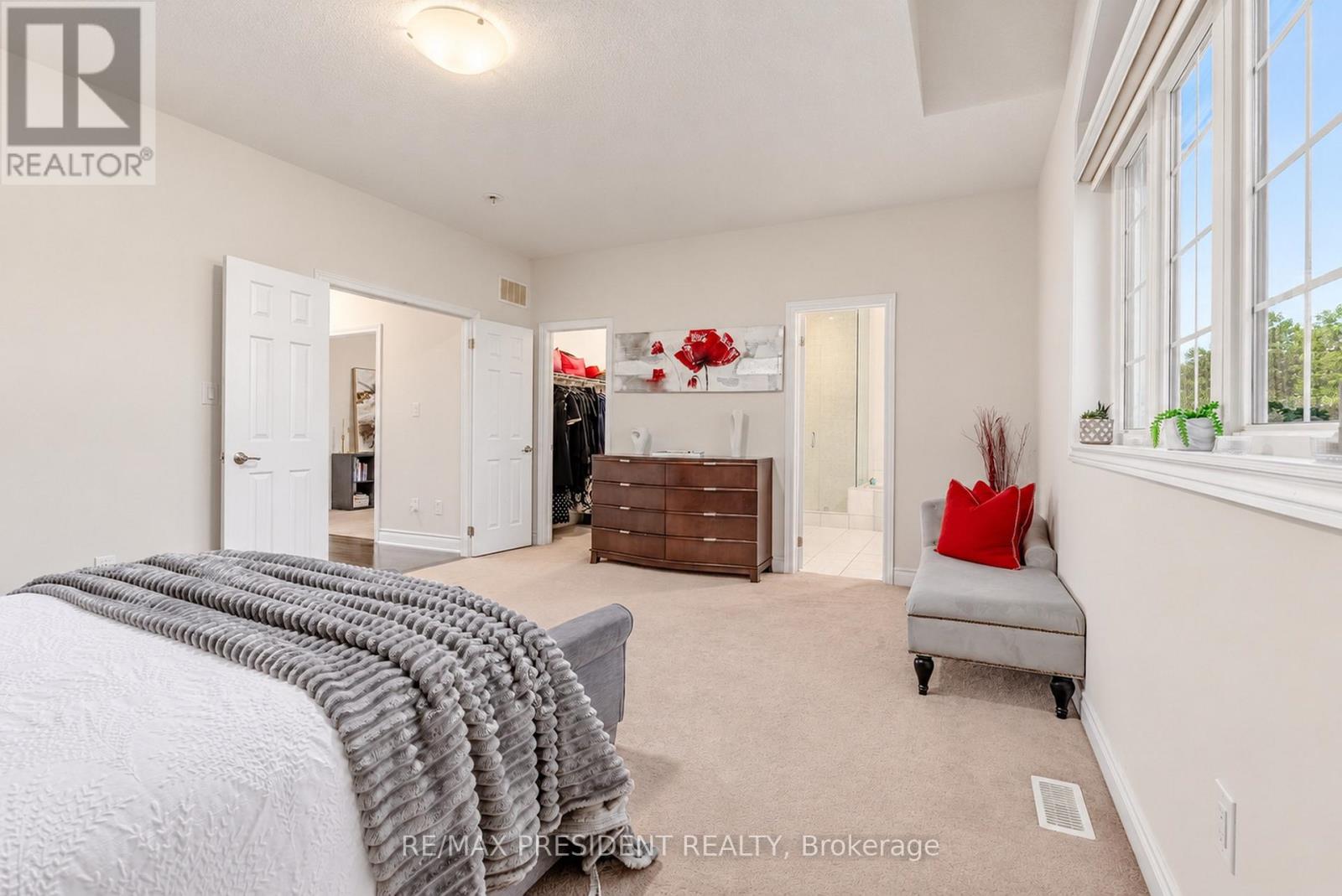 31 MONARCH DRIVE - 36
