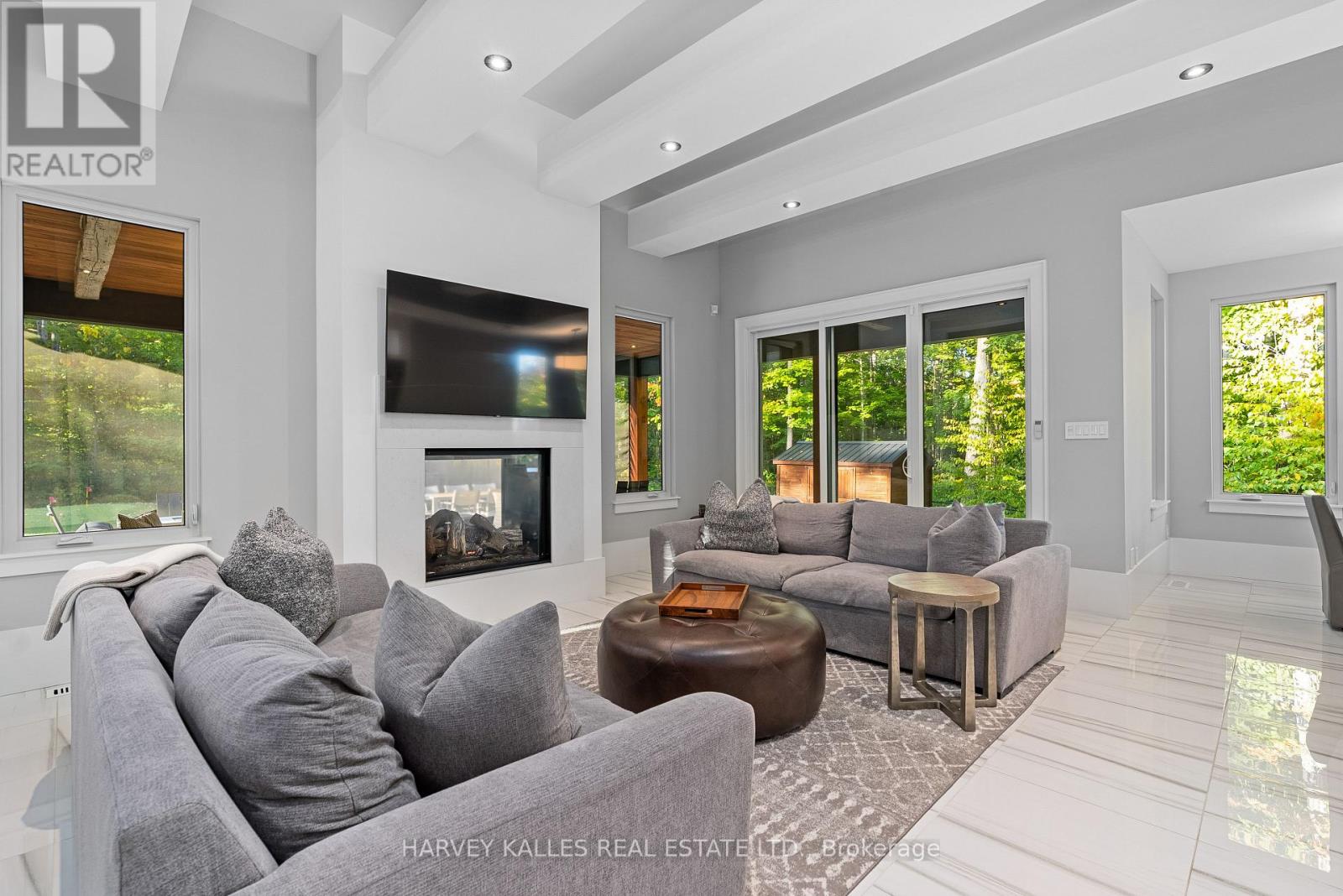 42 WINDFIELD DRIVE W - 21