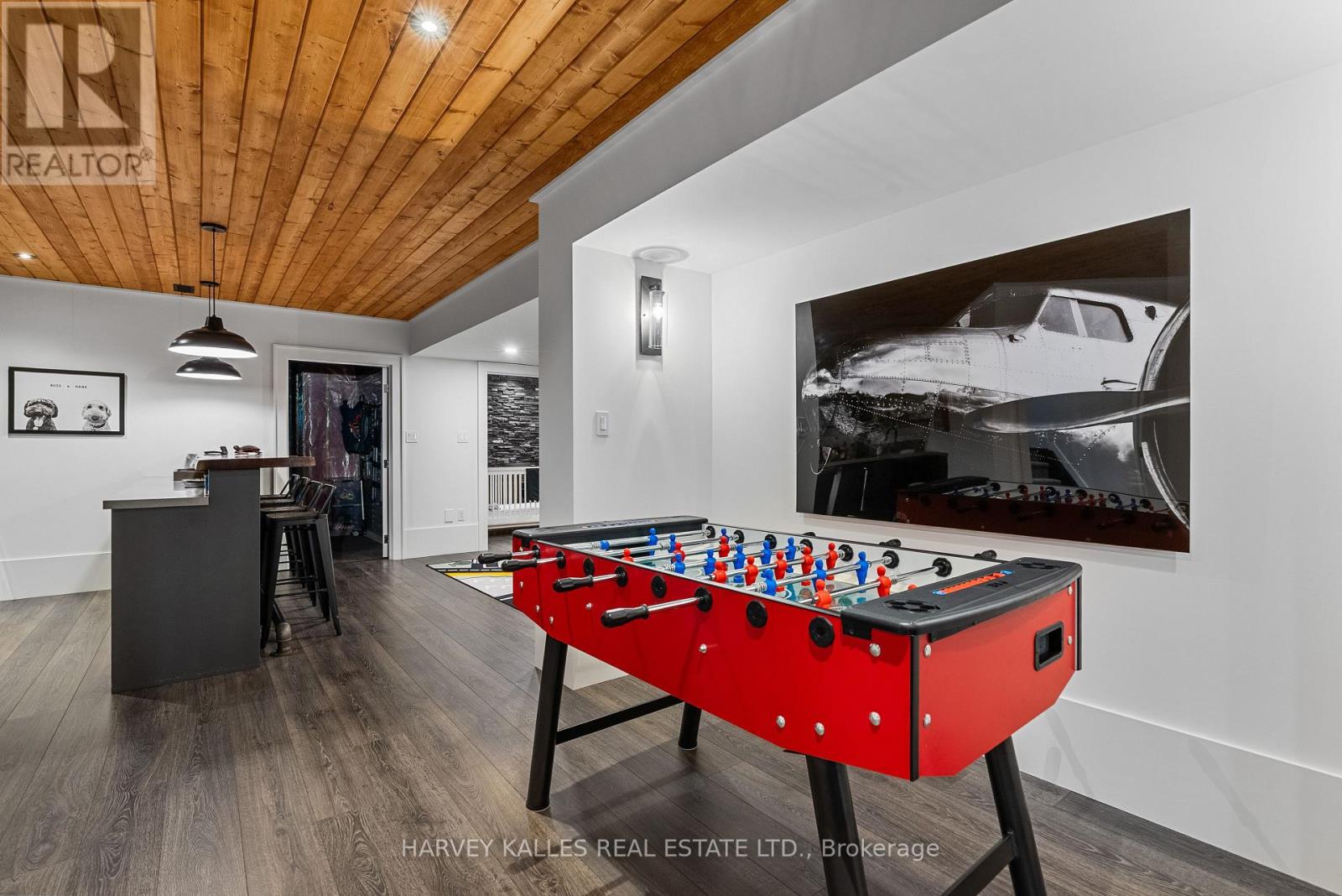 42 WINDFIELD DRIVE W - 34