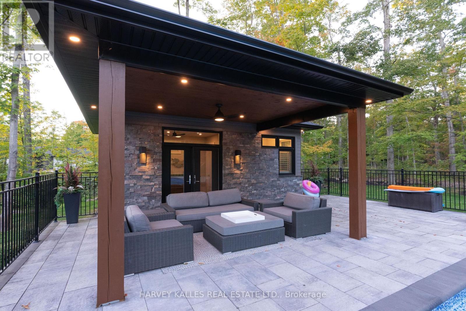 42 WINDFIELD DRIVE W - 40