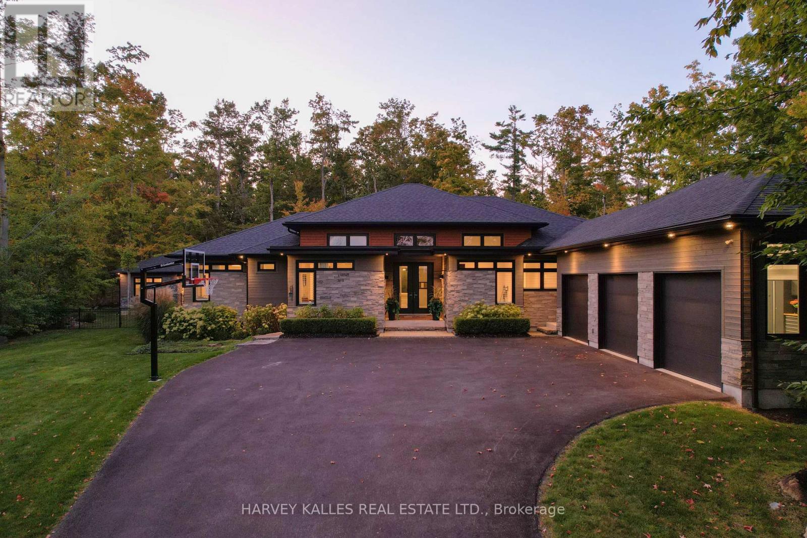 42 WINDFIELD DRIVE W - 5