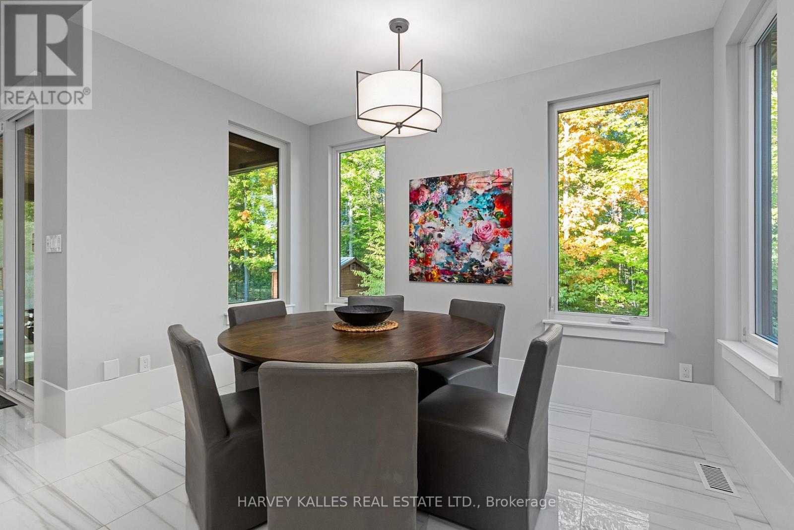 42 WINDFIELD DRIVE W - 24