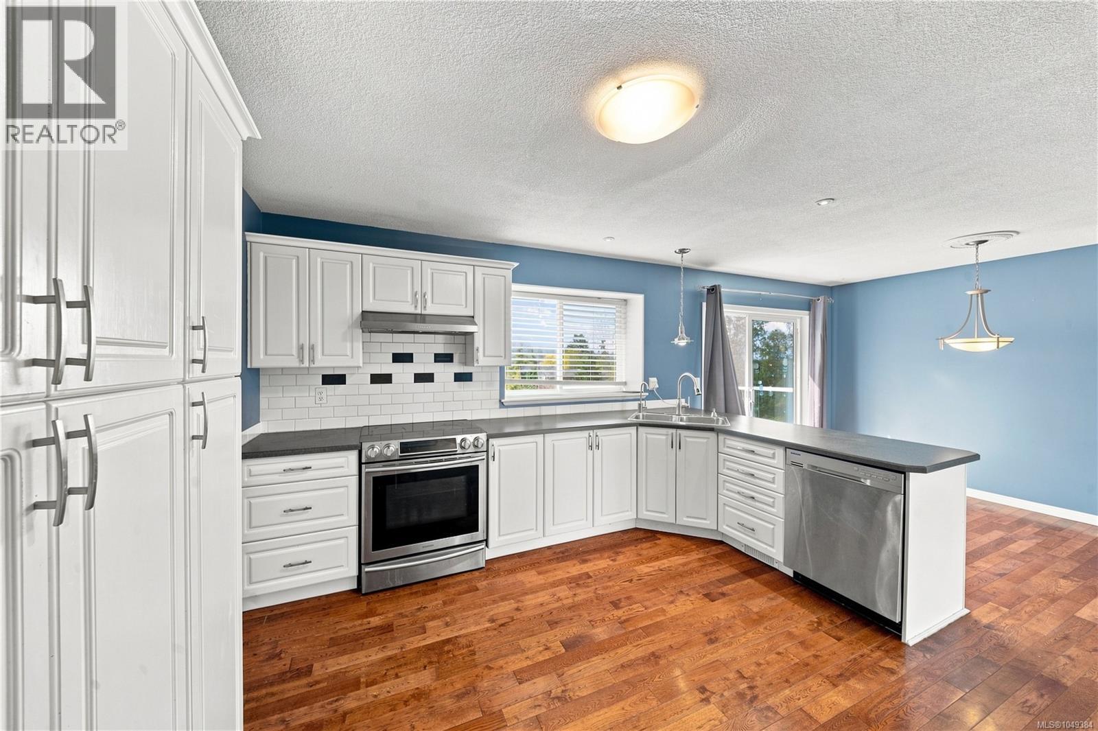 256 King Rd - Image 5