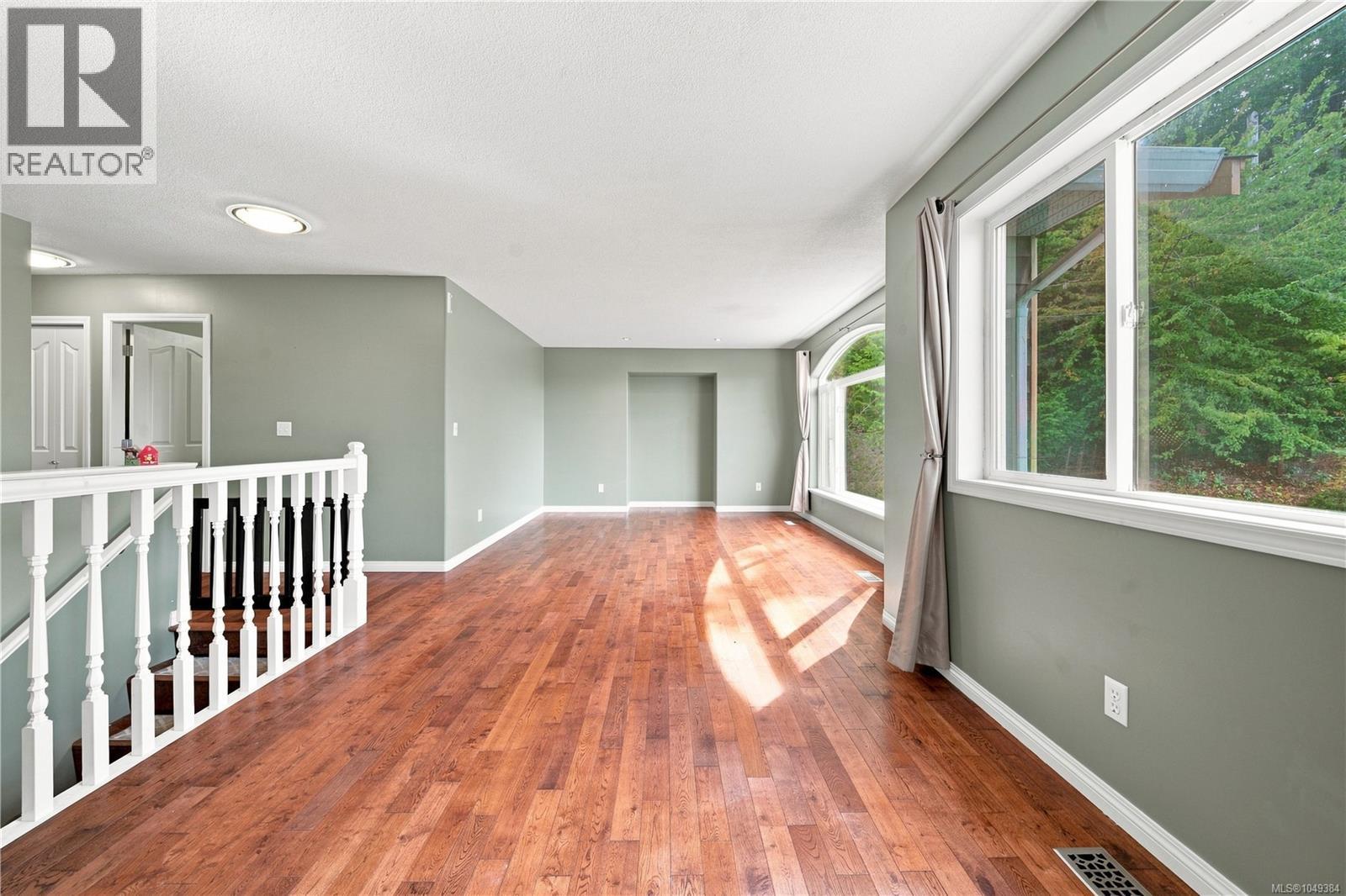 256 King Rd - Image 80