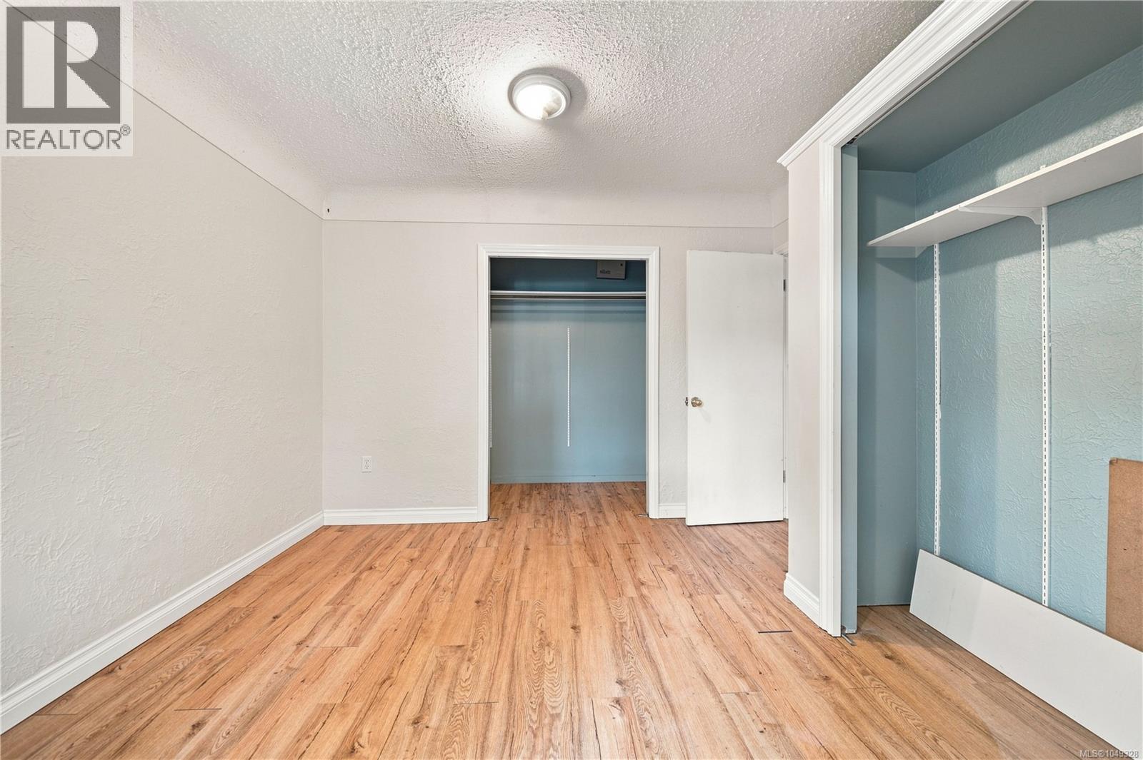 141 Jensen Ave E - Image 31