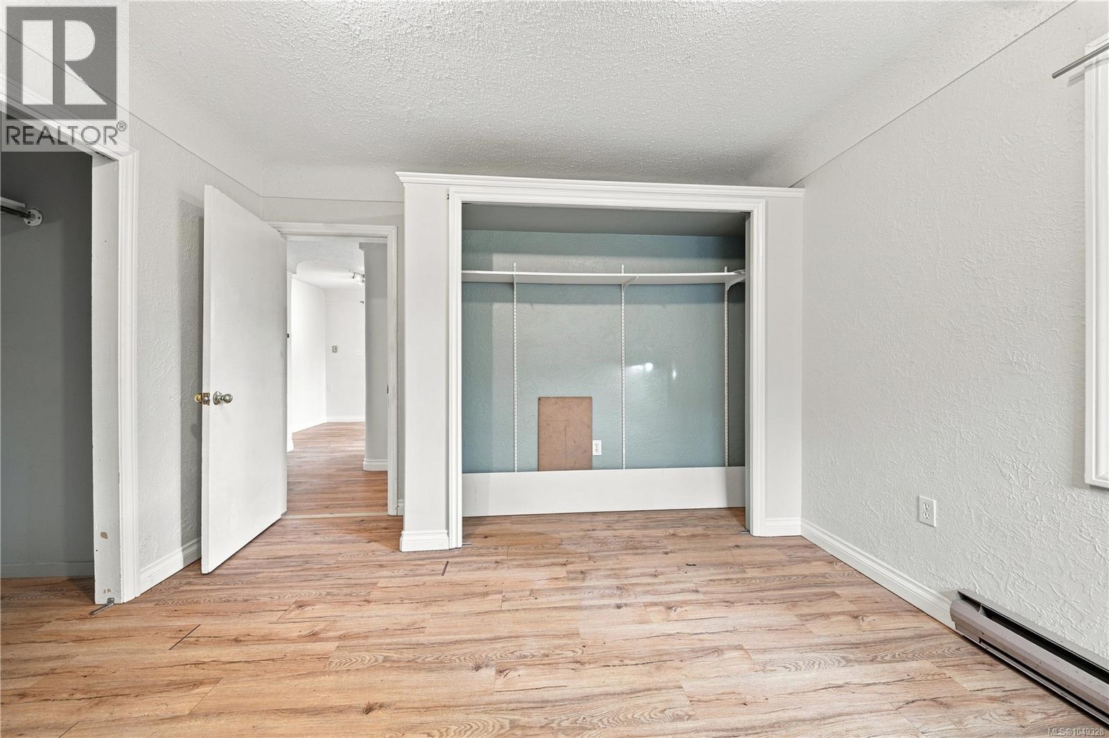 141 Jensen Ave E - 54