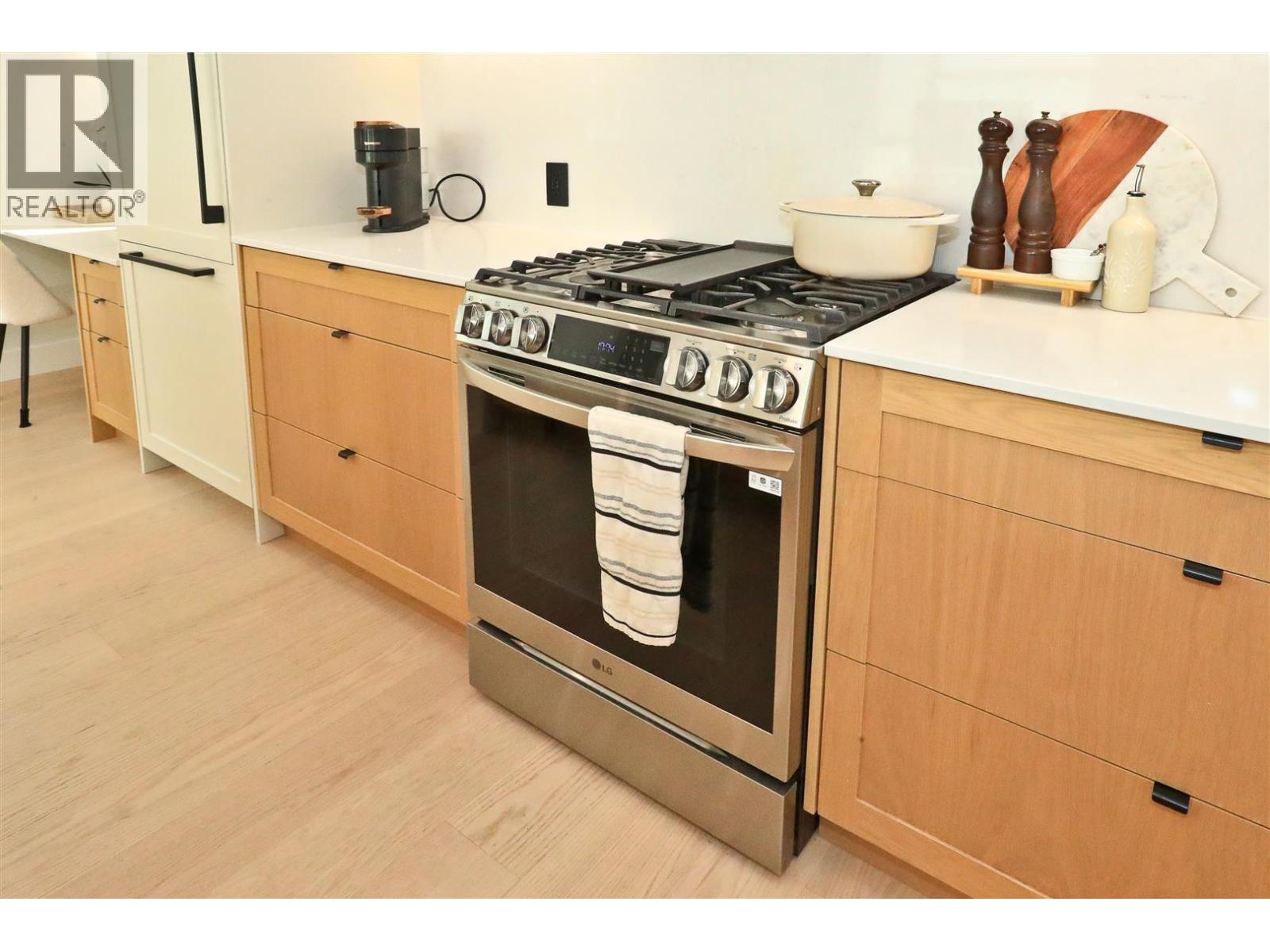 4015 VICTORIA DRIVE, Vancouver — photo 7