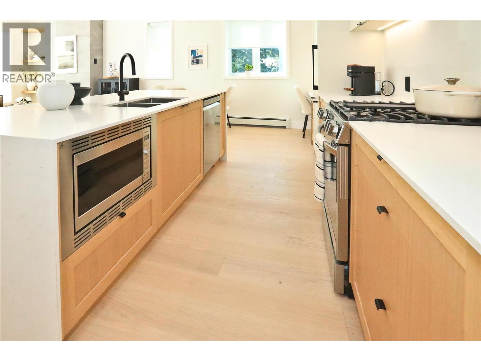 4015 VICTORIA DRIVE, Vancouver — photo 9