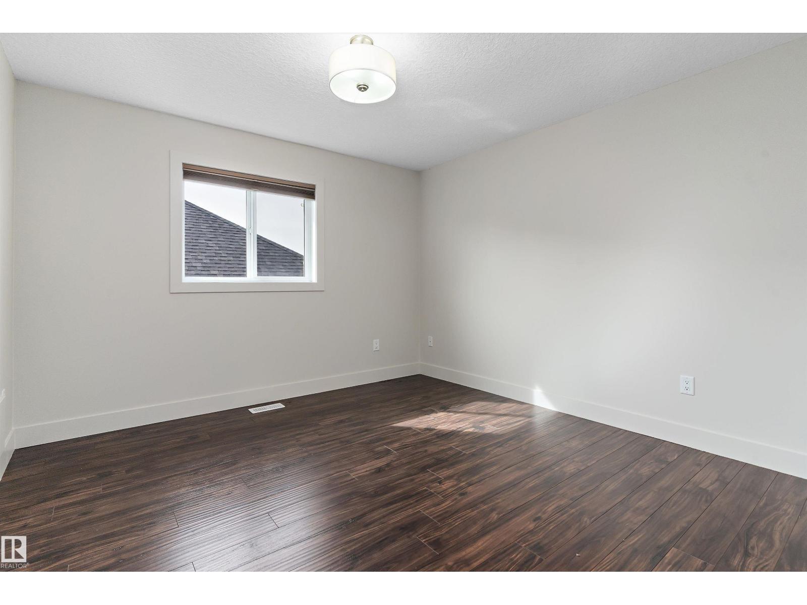 17535 110 ST NW - 15