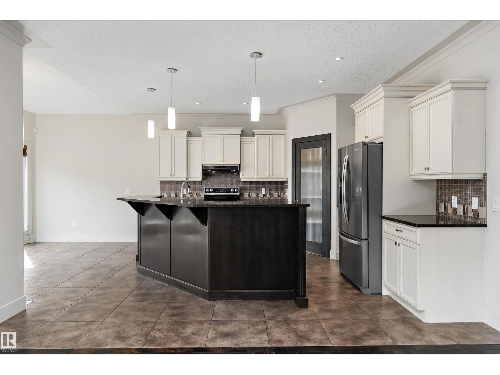 17535 110 ST NW - 28