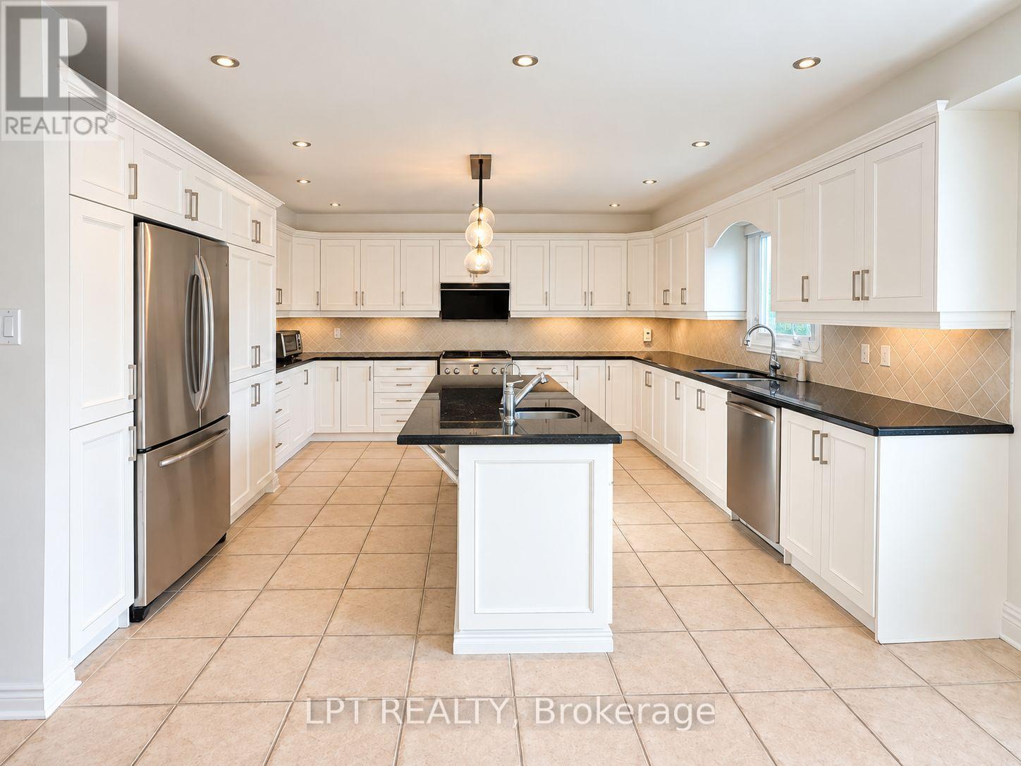 37 LASER COURT, Richmond Hill (Doncrest) — photo 8