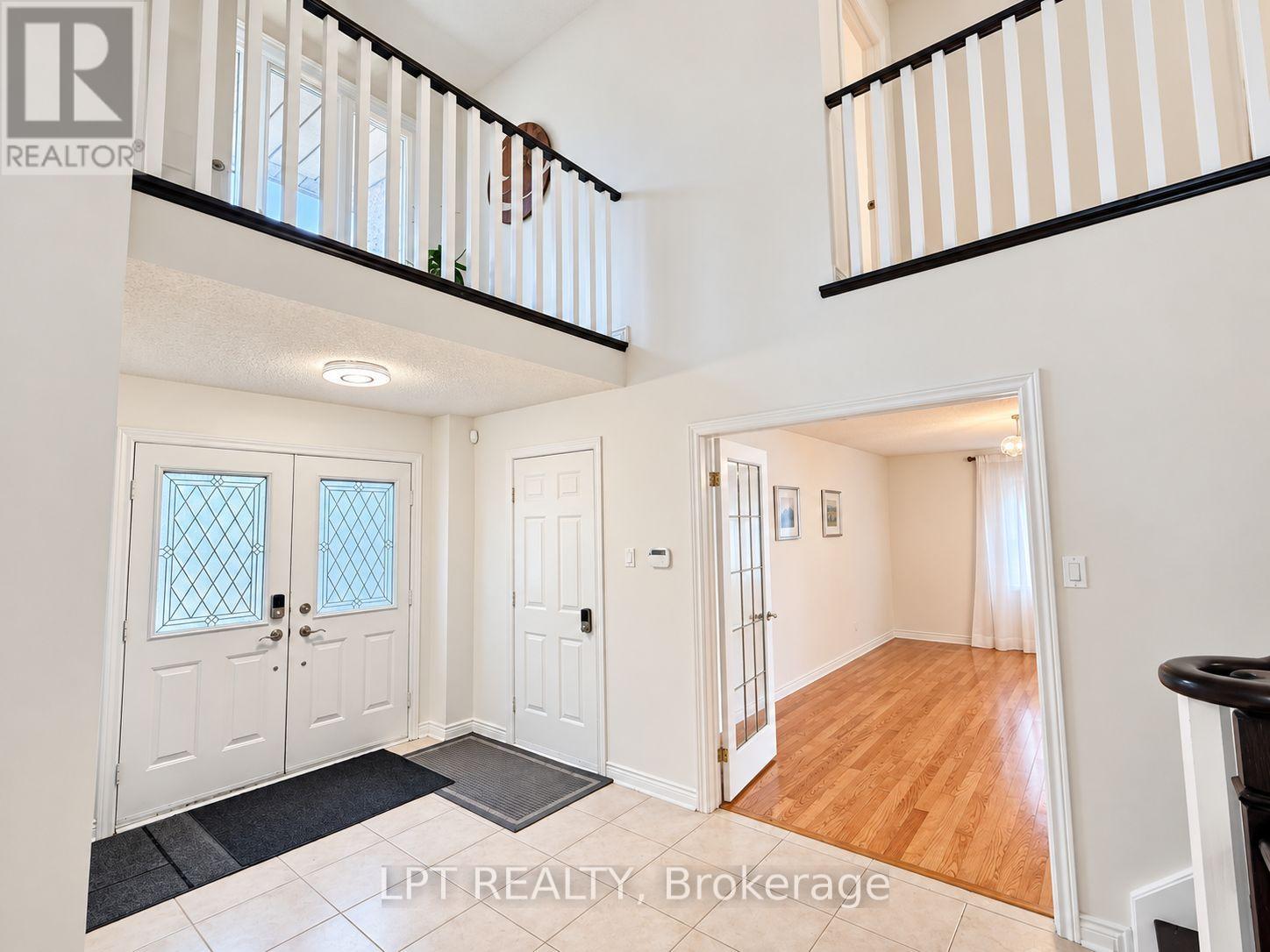 37 LASER COURT, Richmond Hill (Doncrest) — photo 5