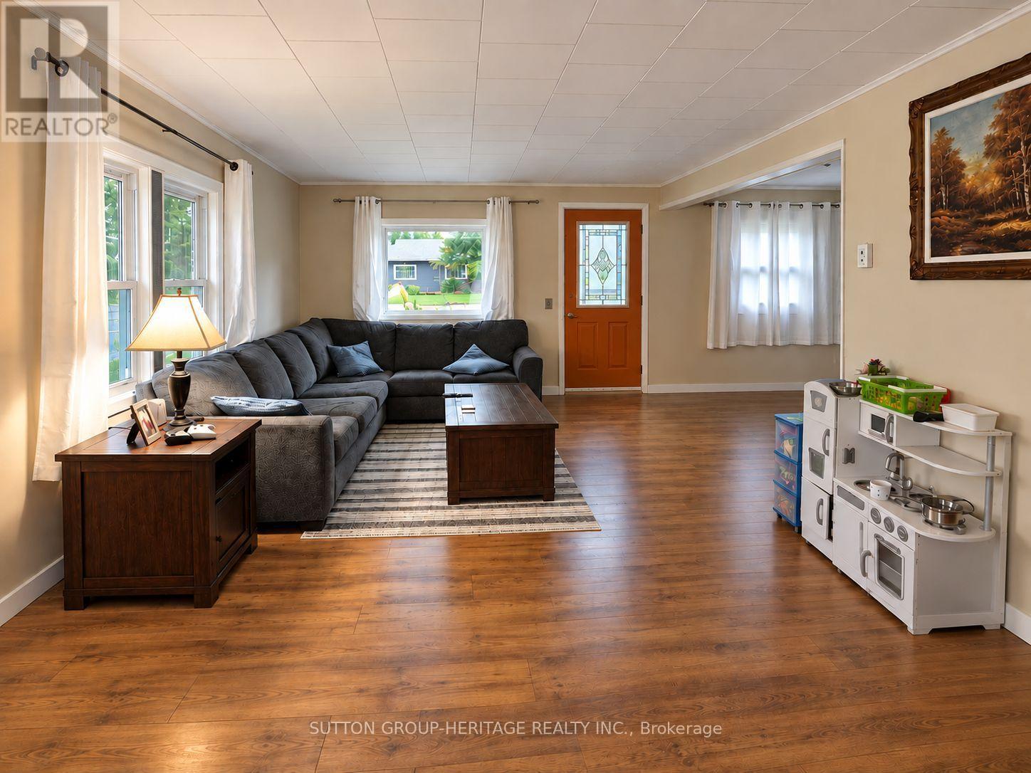 253 SIDNEY STREET - 14