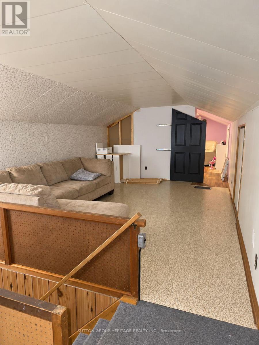 253 SIDNEY STREET - 15