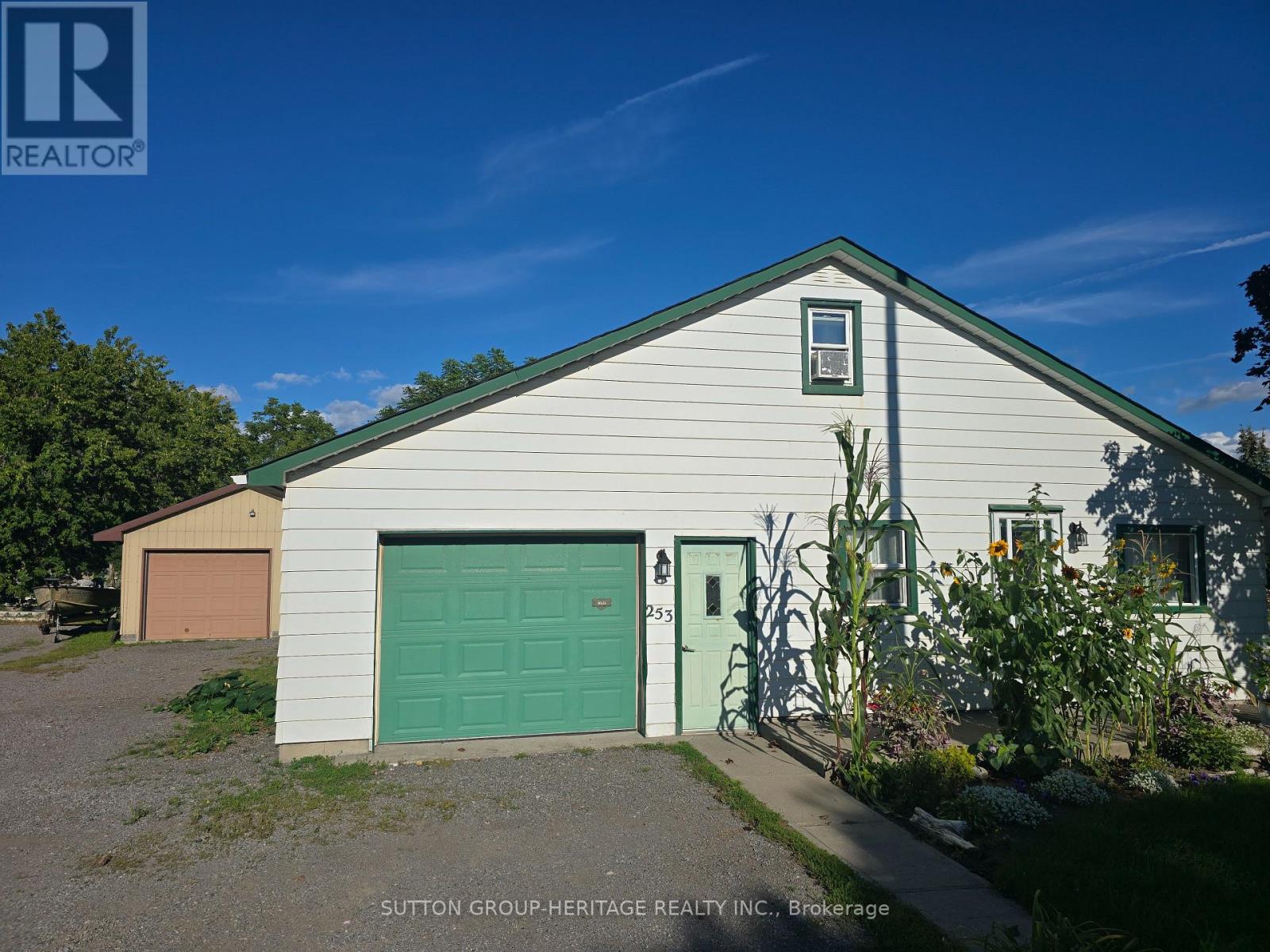 253 SIDNEY STREET - 3