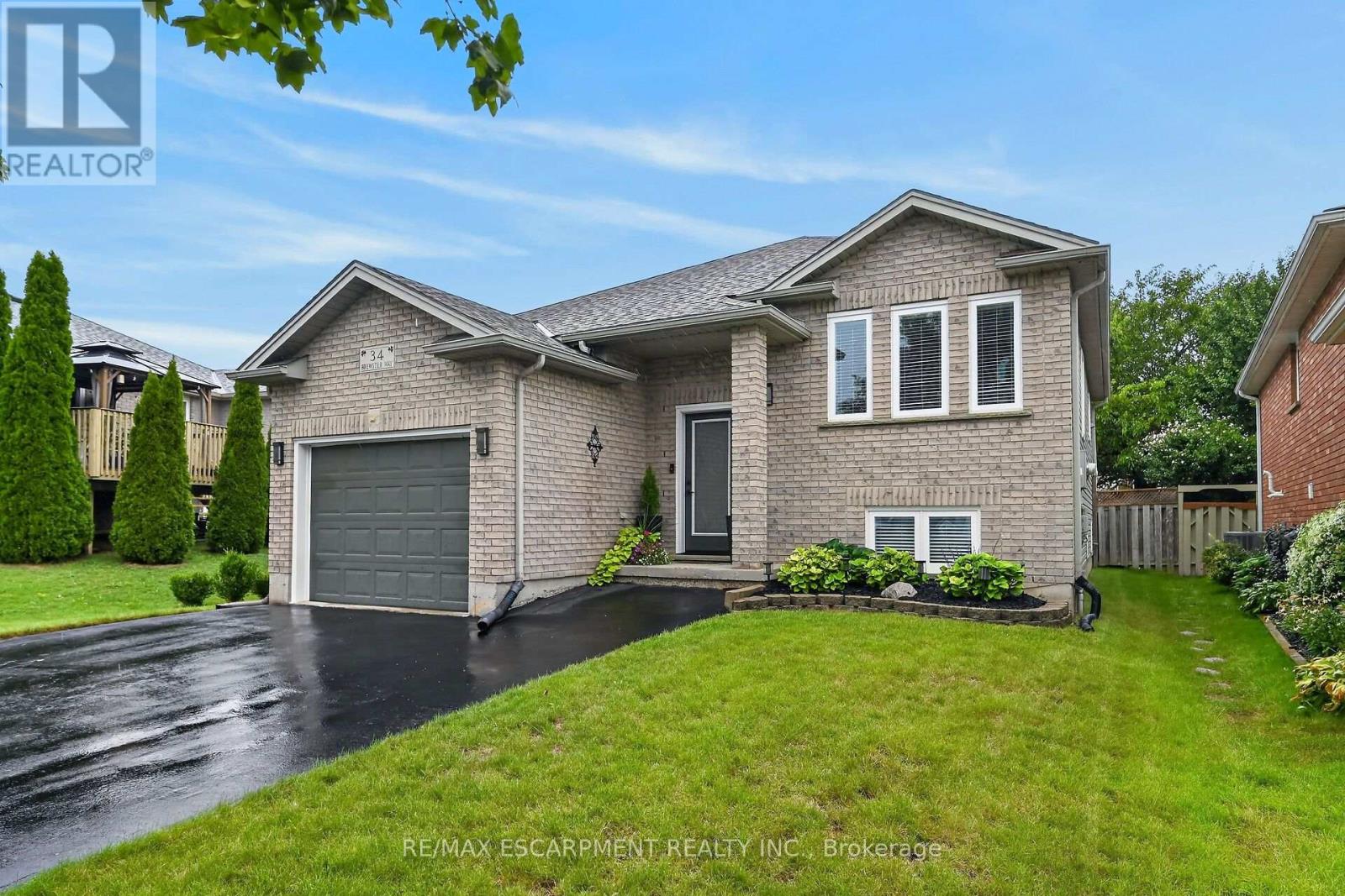 Property for sale at 34 BREWSTER WAY