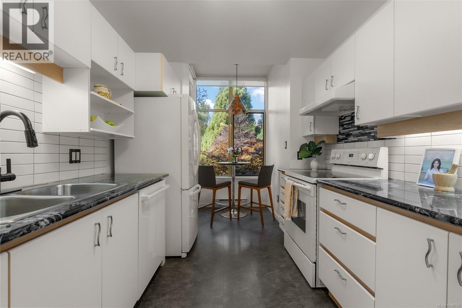 #280 188 Douglas St - 25