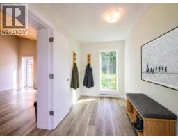 35- Takhini Meadows Drive, Whitehorse North, YT Y1A7A2 Photo 7