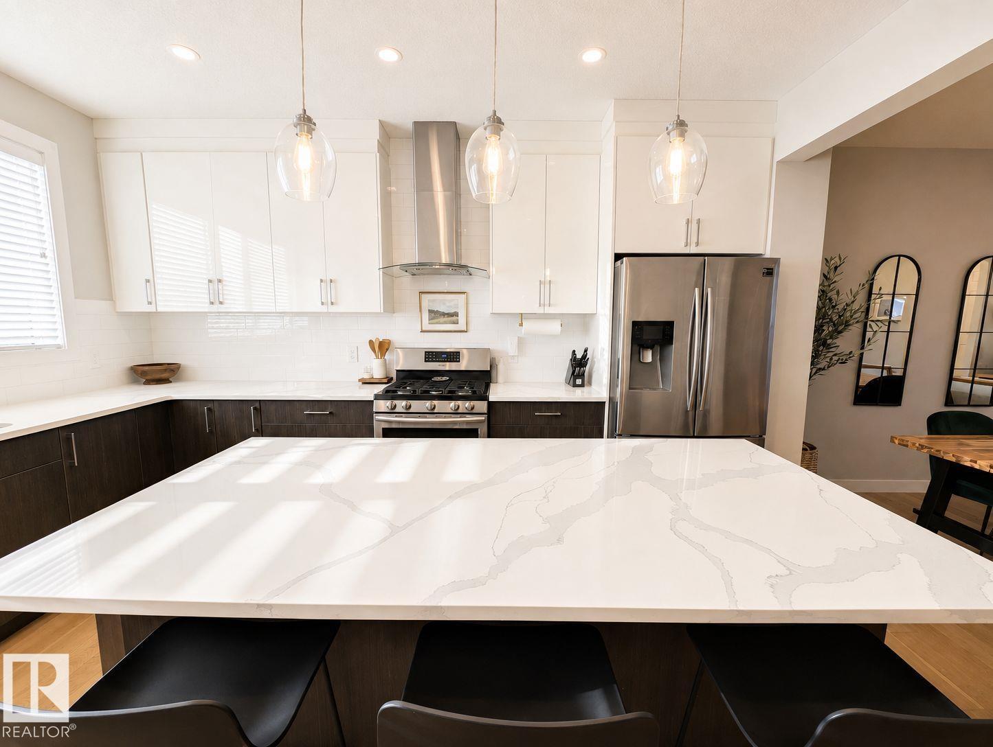 10516 76 ST NW - 11