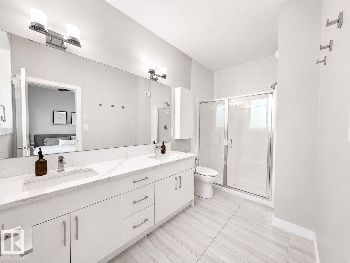 10516 76 ST NW - 20
