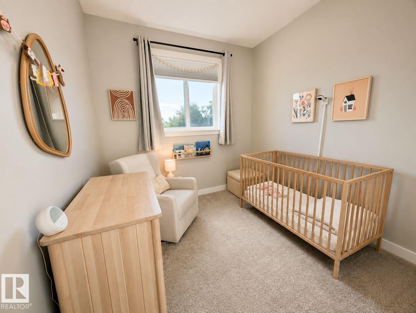 10516 76 ST NW - 25